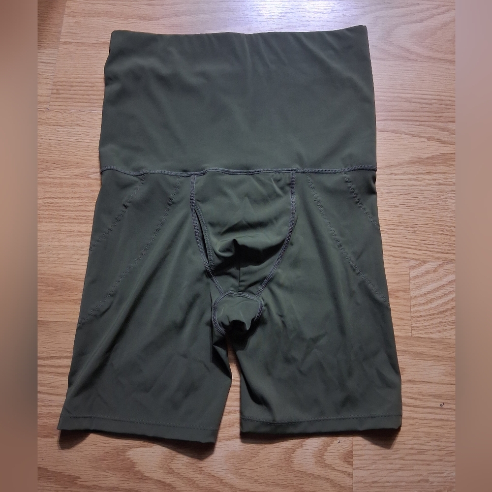Corewear Men's Olive Body Shaping Compression   Boxer Briefs Size L